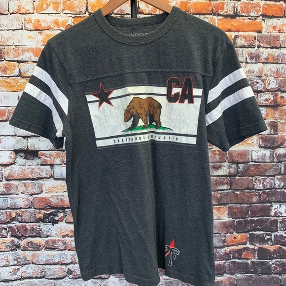 Tops - California Hybrid Graphic Tee